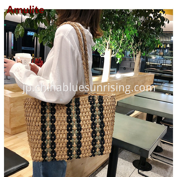 Single shoulder handbag